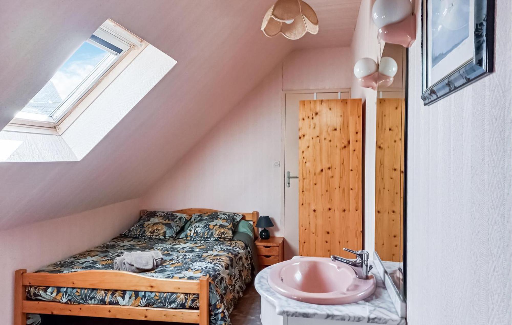 Nice home in Lzardrieux with 3 Bedrooms&WiFi Lézardrieux Buitenkant foto