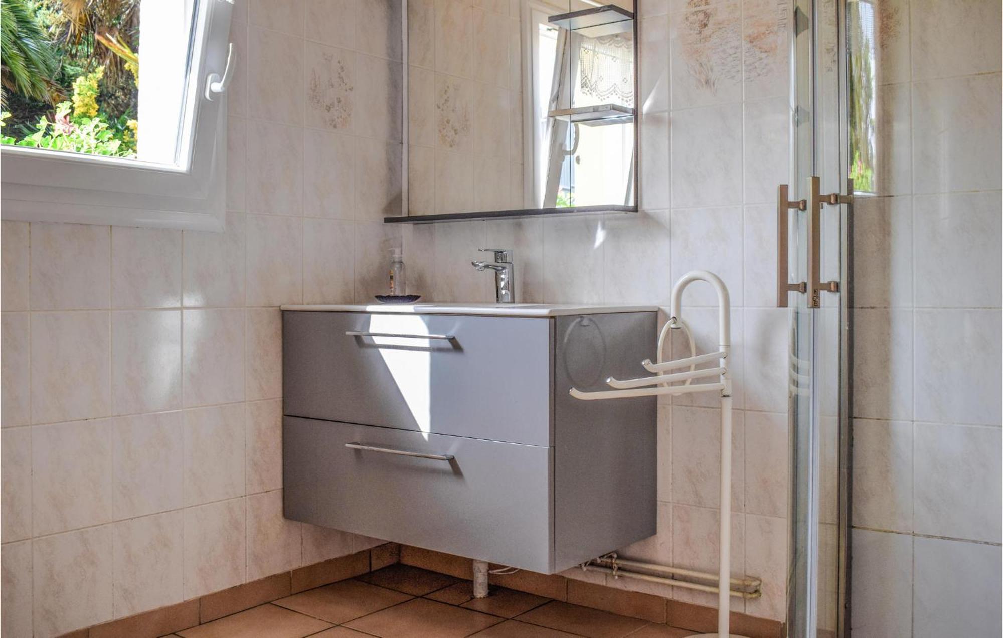Nice home in Lzardrieux with 3 Bedrooms&WiFi Lézardrieux Buitenkant foto