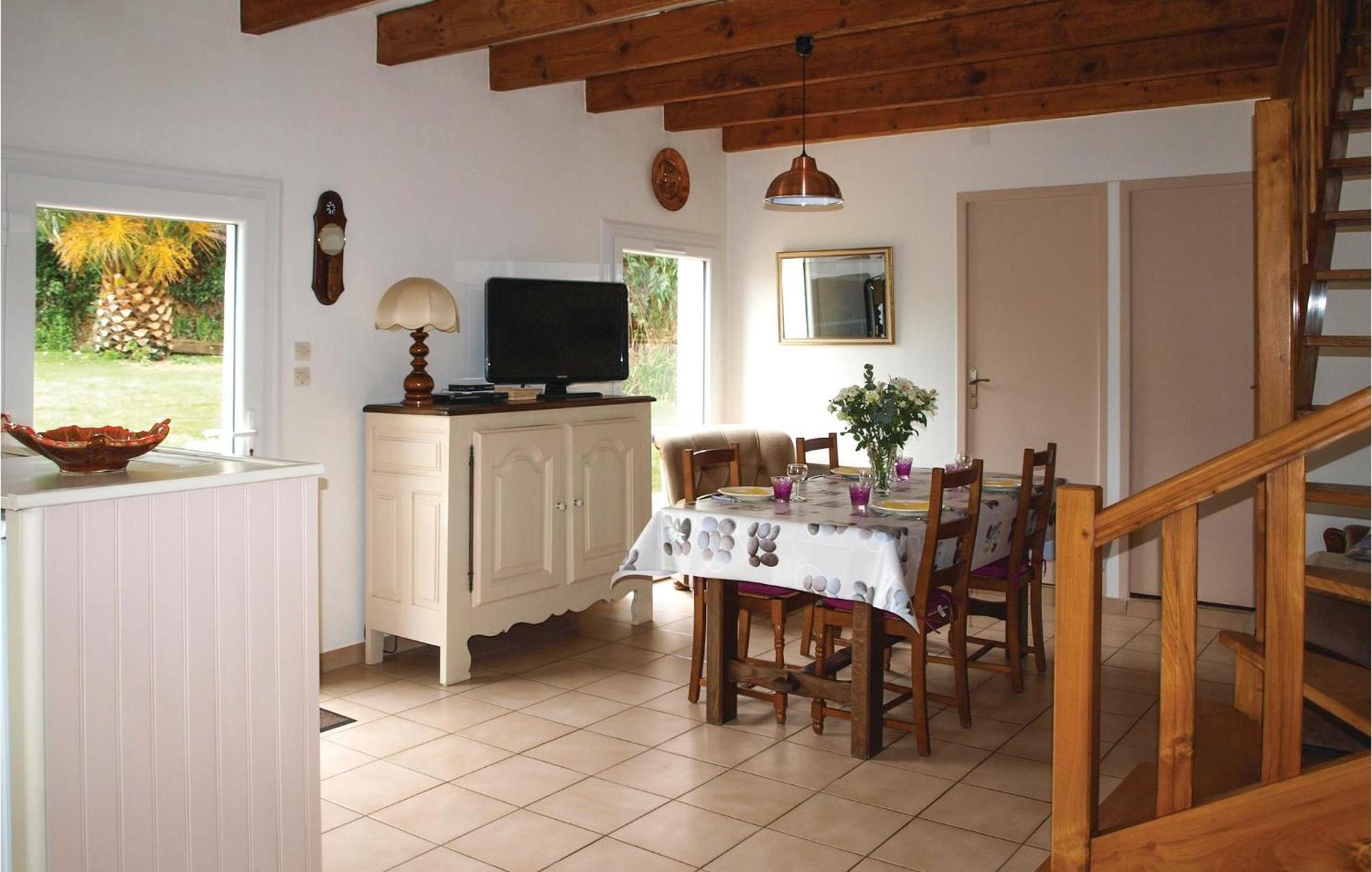 Nice home in Lzardrieux with 3 Bedrooms&WiFi Lézardrieux Buitenkant foto